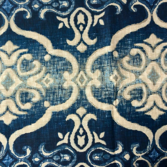 NOBLE EXCELLENCE Medallion Blue Beige Shower Curtain NWT - Picture 8 of 12